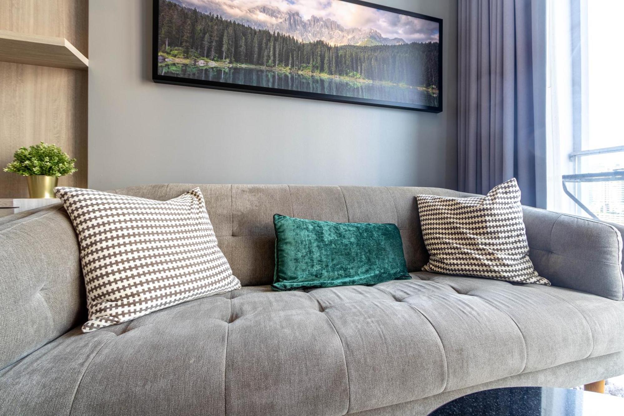 Hyde Sukhumvit 11 Branded Suites Bangkok Zewnętrze zdjęcie