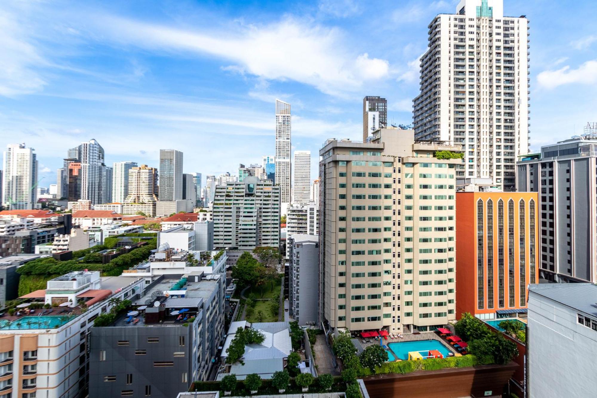 Hyde Sukhumvit 11 Branded Suites Bangkok Zewnętrze zdjęcie
