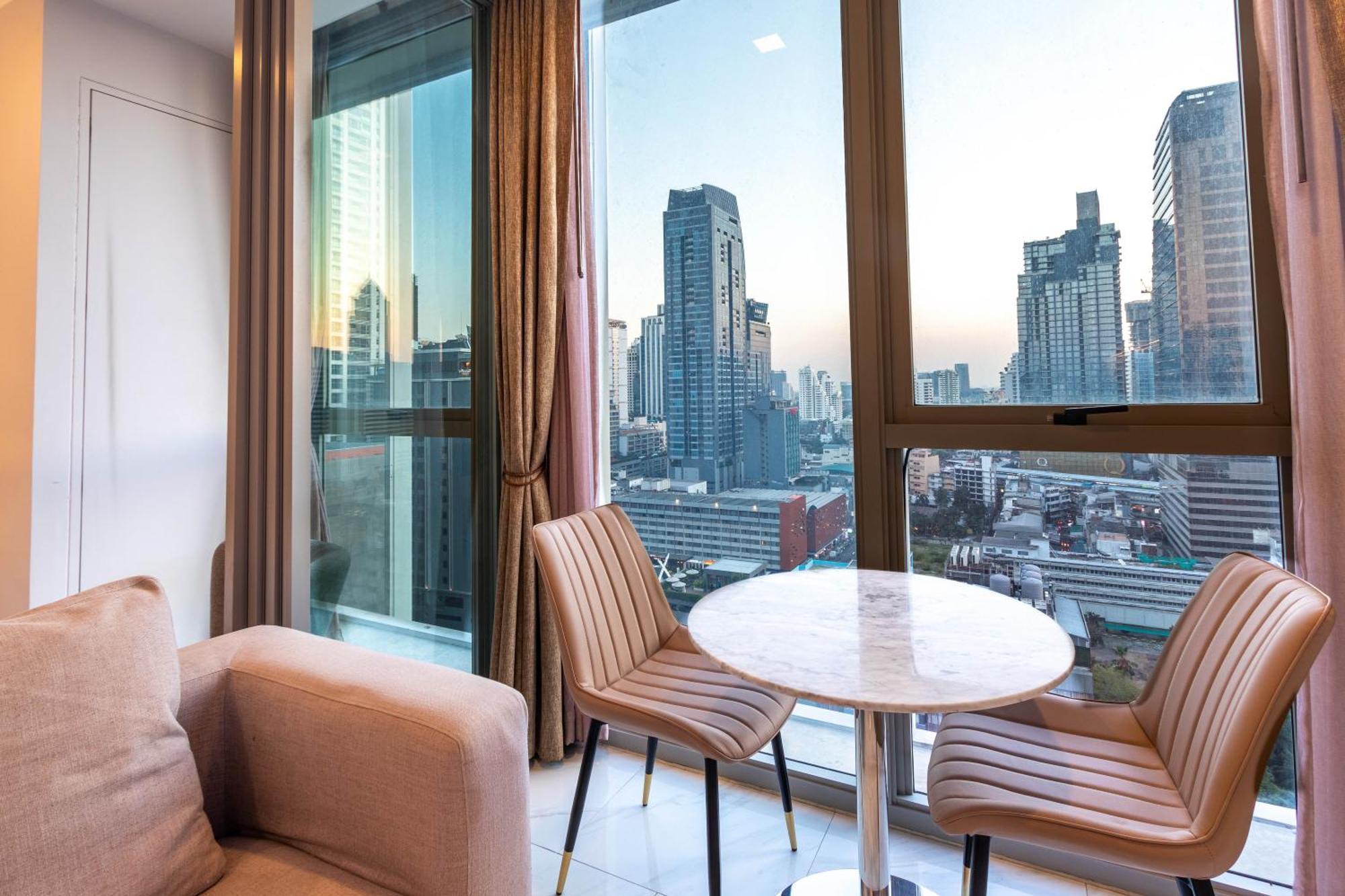 Hyde Sukhumvit 11 Branded Suites Bangkok Zewnętrze zdjęcie