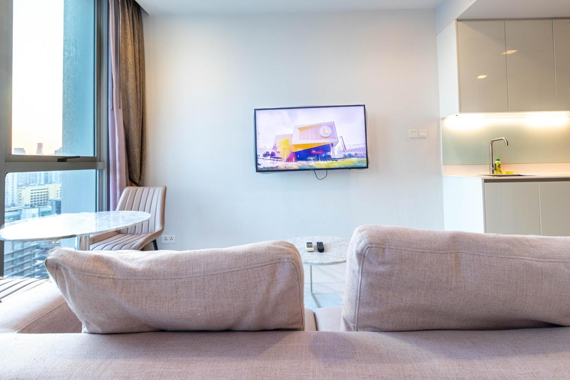 Hyde Sukhumvit 11 Branded Suites Bangkok Zewnętrze zdjęcie