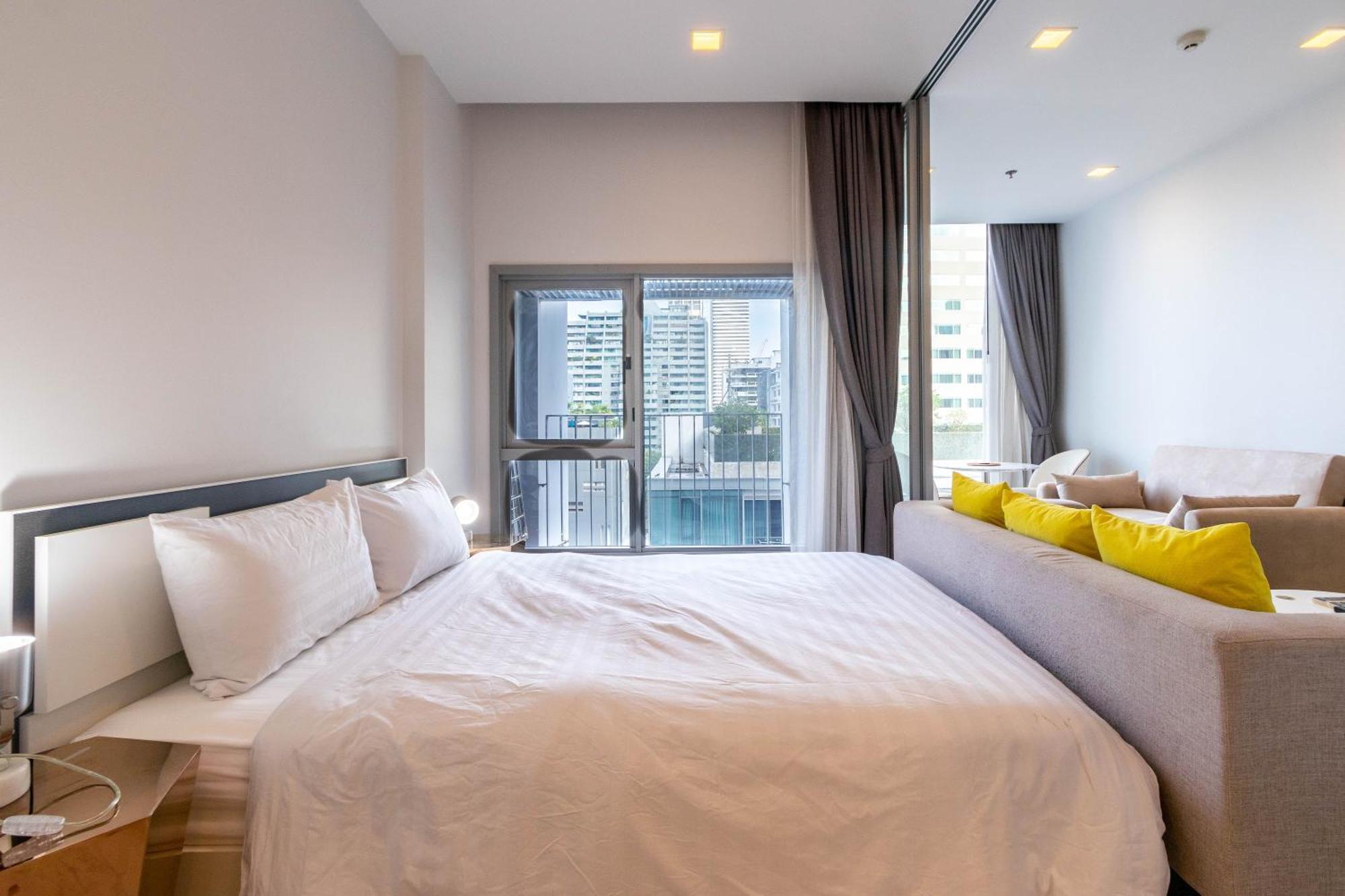 Hyde Sukhumvit 11 Branded Suites Bangkok Zewnętrze zdjęcie