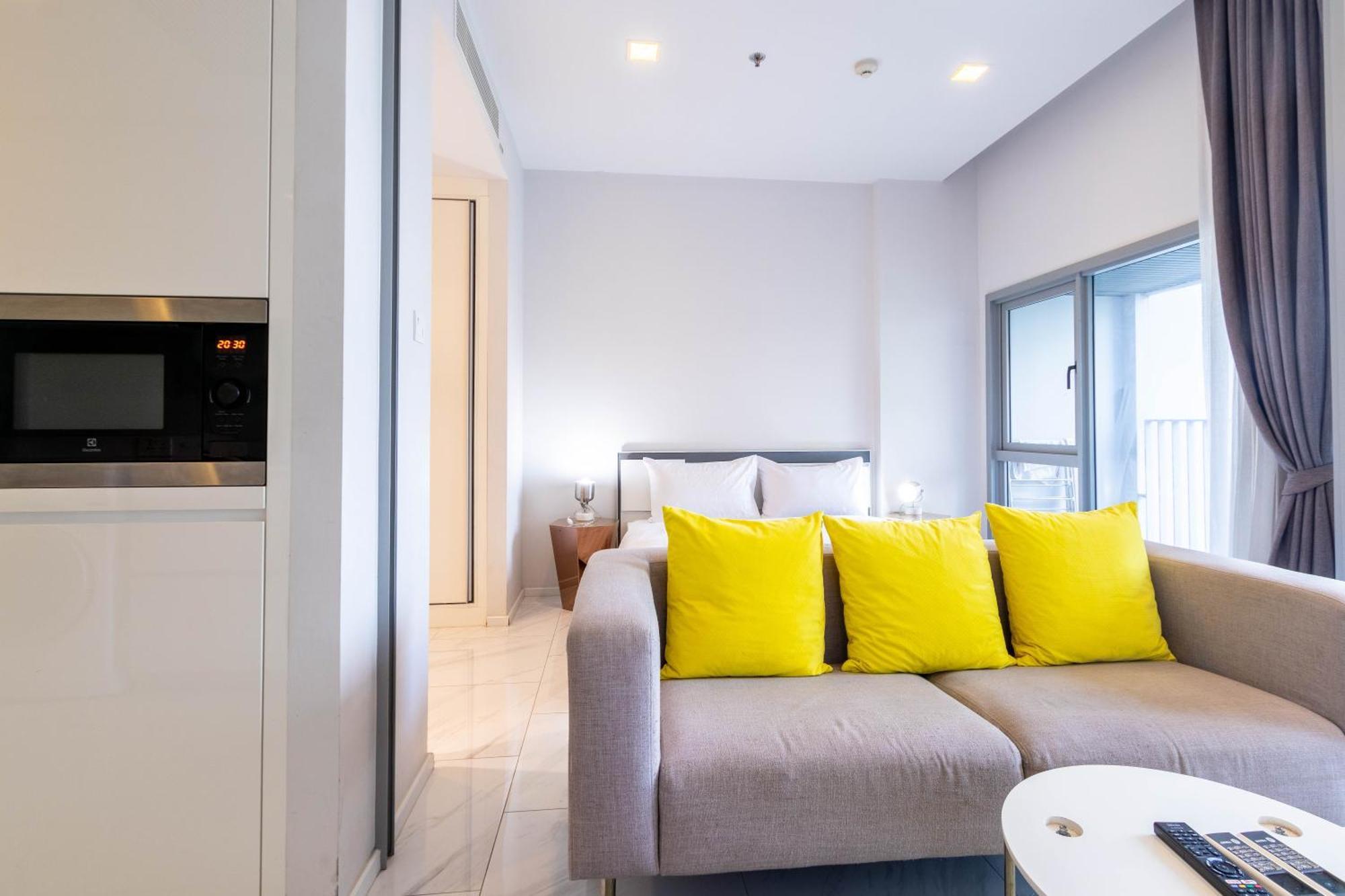 Hyde Sukhumvit 11 Branded Suites Bangkok Zewnętrze zdjęcie