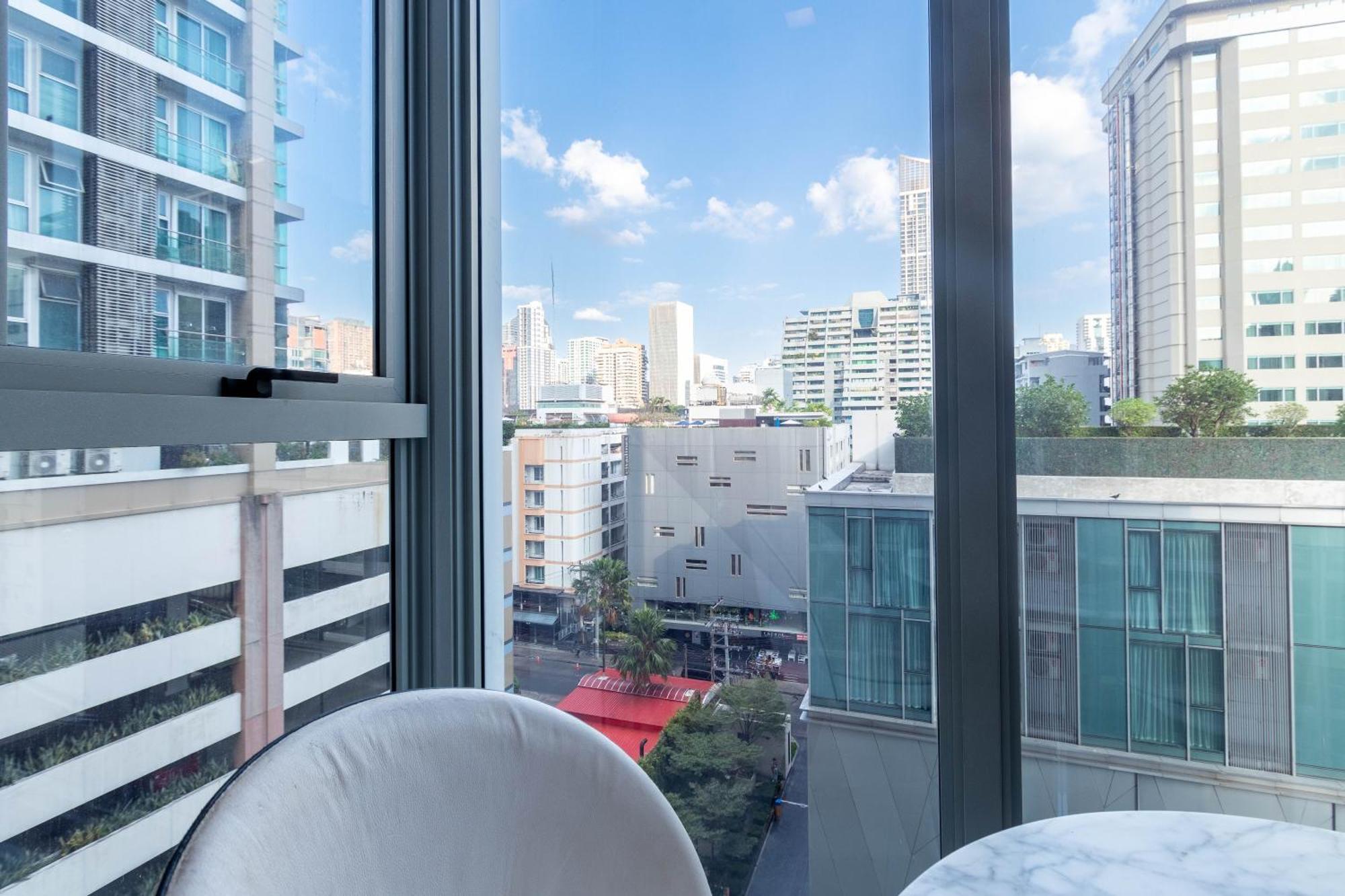 Hyde Sukhumvit 11 Branded Suites Bangkok Zewnętrze zdjęcie